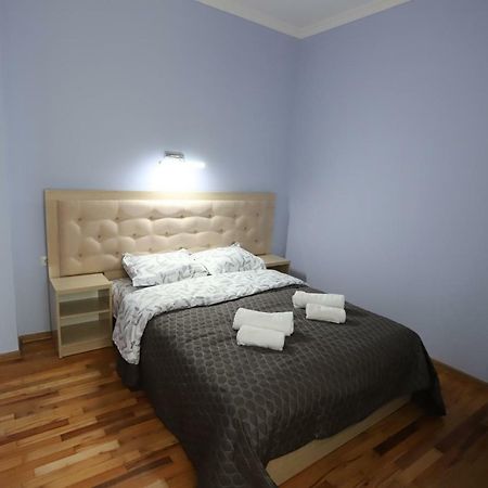 Hotel Hollywood Kutaisi Esterno foto